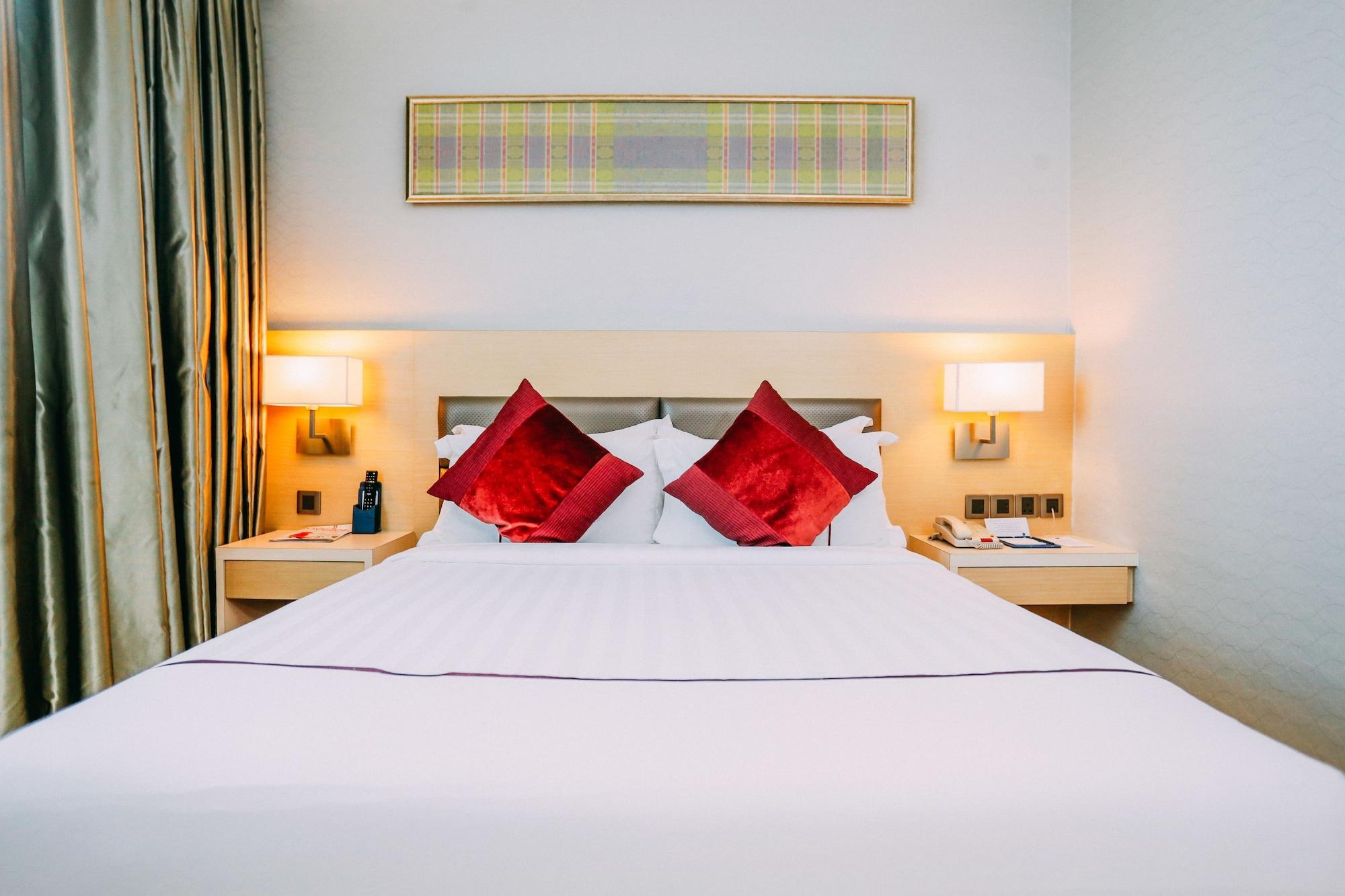 Hotel Granada Johor Bahru Buitenkant foto