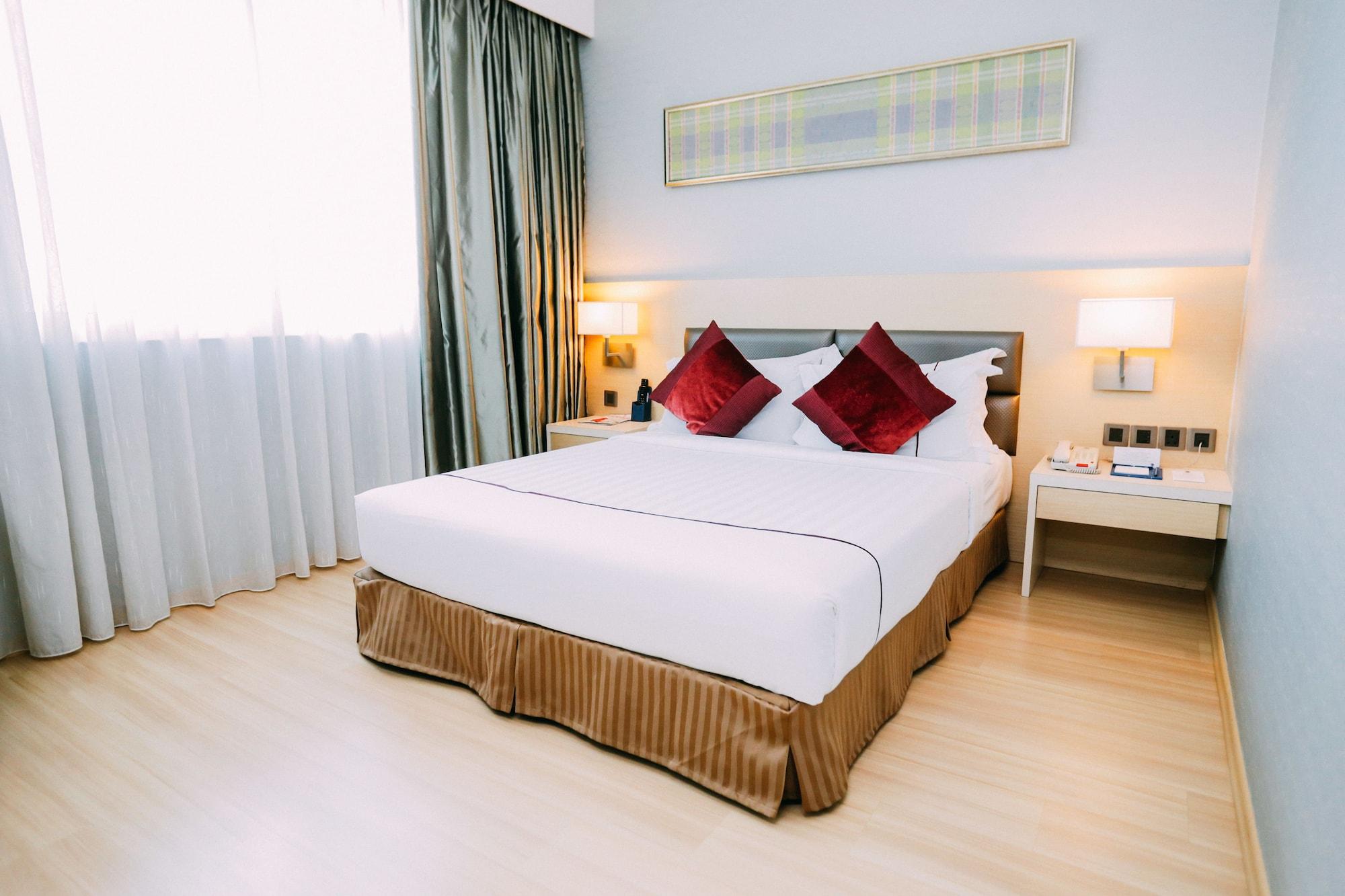Hotel Granada Johor Bahru Buitenkant foto