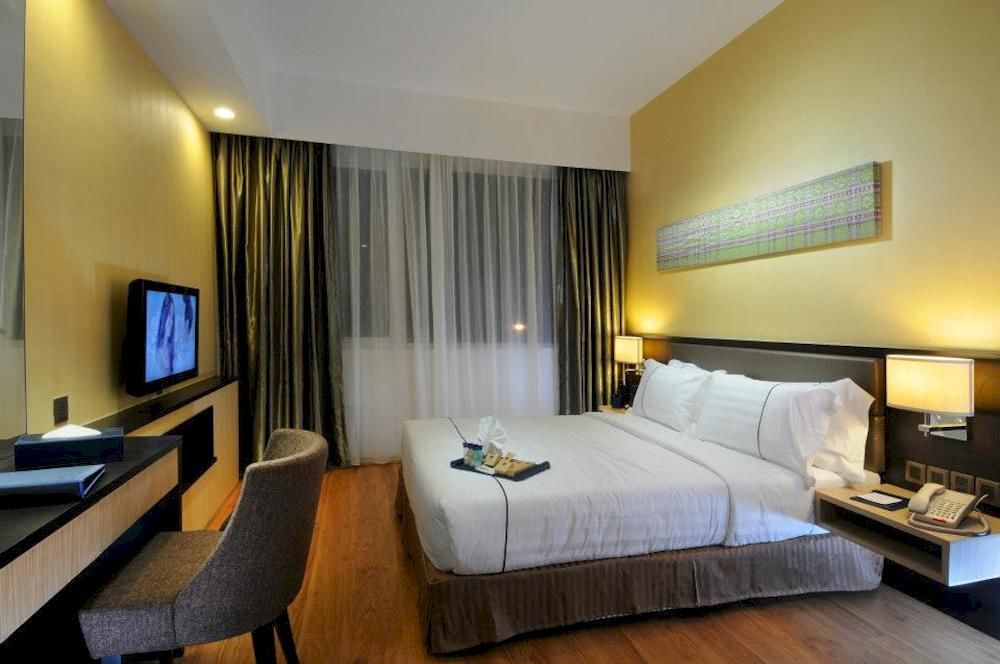 Hotel Granada Johor Bahru Buitenkant foto