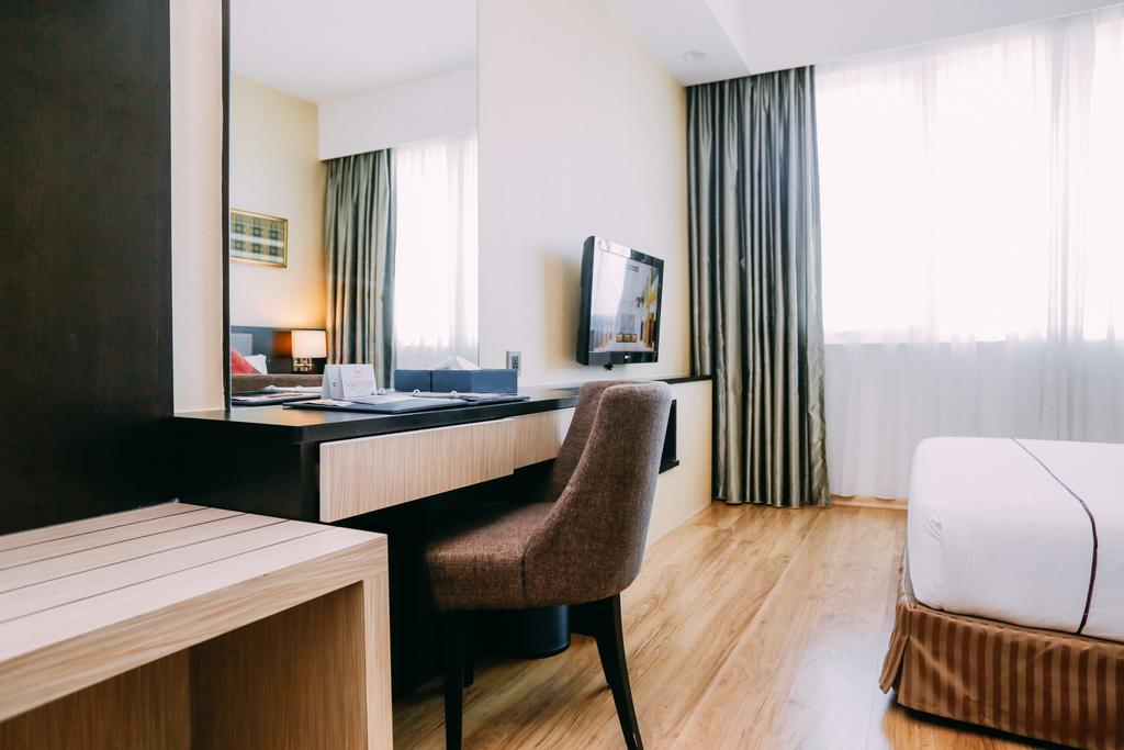 Hotel Granada Johor Bahru Buitenkant foto