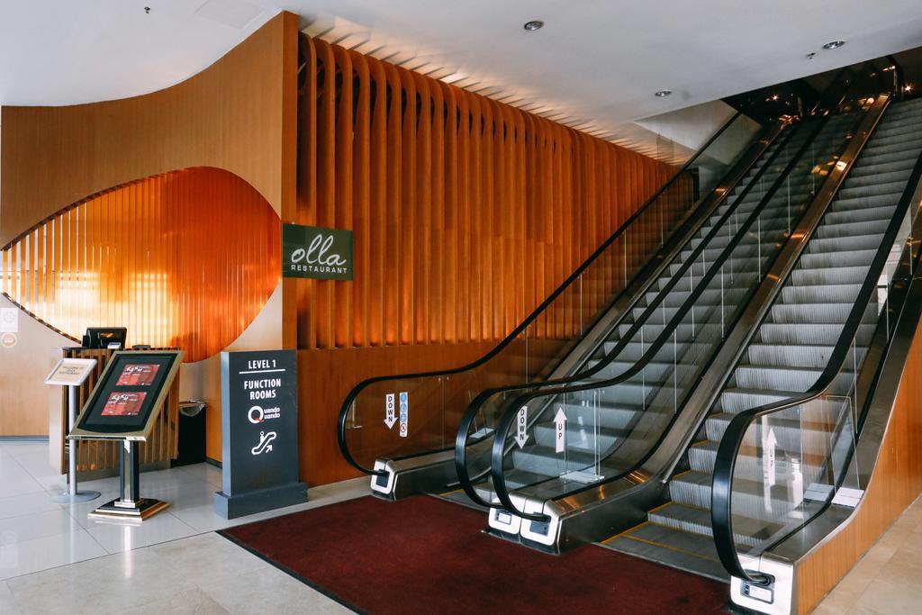 Hotel Granada Johor Bahru Buitenkant foto